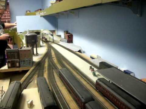 TH&B Cutting Express off At Hunter St. Station