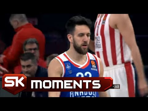 Spektakularni Vasa Micić Zakucao Preko Trojice | SPORT KLUB Košarka