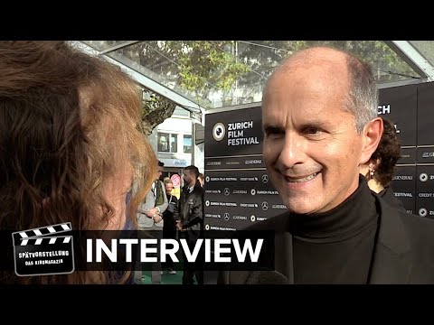 "Der Nachname": Christoph Maria Herbst, Iris Berben und Caroline Peters im Interview