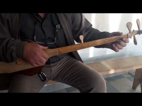 Georgian folk music instrument Chonguri | String instrument Chonguri | ჩონგური image 11