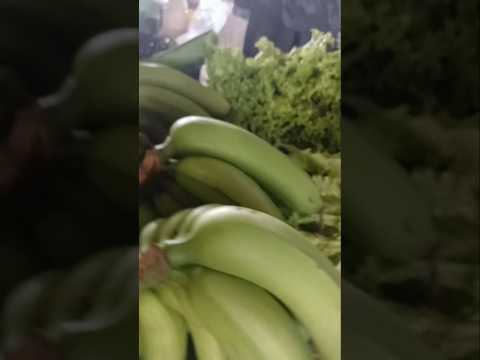 jabuticaba e muitas coisas boas no mercado municipal  de Mato verde mg.