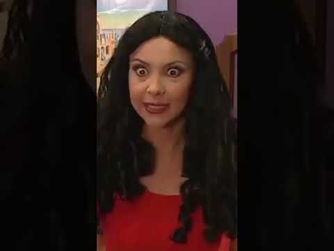 Betüş, Sihirle İmaj Denerken Çıldırdı!😱😂 - Sihirli Annem #shorts