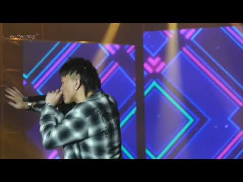 171225 The Monster Festival  Young West - Hug