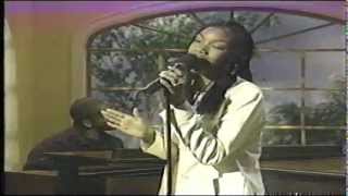 Brandy - Love is on my side Live Performance (Live With Regis and Kathie Lee)