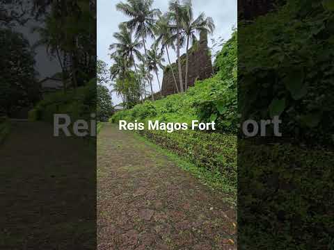 History meets the Mandovi 🌊🏰Reis Magos Fort — timeless walls, stunning views, Goa's Portuguese past.