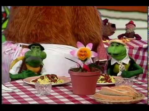 Turtle Lou Visits Italy.