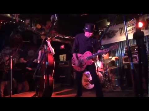 BIG JOHN BATES live at The Bovine Sex Club -- CMW Toronto 2012