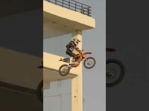 Extreme jump on Dirt Bike 😳 || High jump challenge jump stepped up || 🤩🤩
