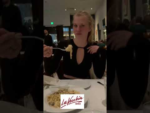 A melhor comida italiana de Santa Monica, CA The Vecchia Cucina Restaurant #Shorts
