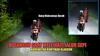 Download lagu AKIBAT TAK BUNYIKAN KLAKSON DIJALUR SEPI~PENGENDARA TERIAK KETAKUTAN. mp3