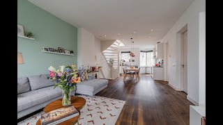 Licht instap klaar 3-kamerappartement met balkon én groot zonnig dakterras midden in Amsterdam West