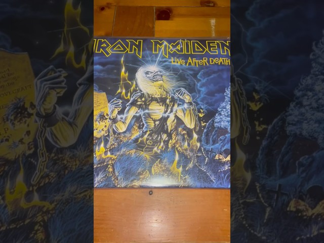 Vídeo relacionado con Camiseta Iron Maiden Live After Death. Camiseta oficial de Rock Negra. Banda Heavy Metal. Algodón. Unisex. Adulto Niño, Negro , S