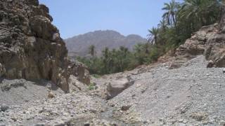 preview picture of video 'Oman 2011   Wadi Dayquah Suwayh Tiwi'