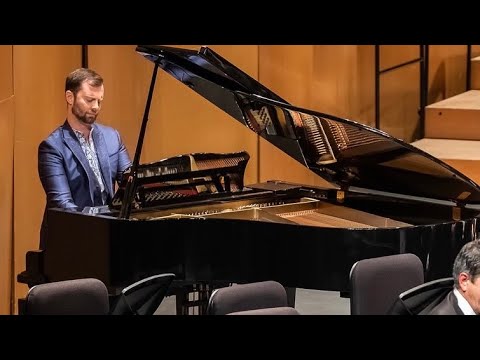 Konstantin Derri “Ukraine in my heart 💜 “