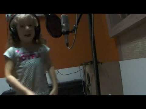 Firme em Tuas Mãos - Yasmin Verissimo - (Cover)  Debora