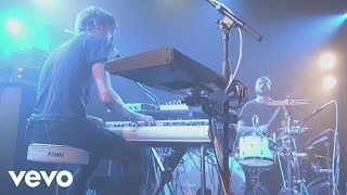 ALB - Whispers Under the Moonlight (Live au Printemps de Bourges 2014)