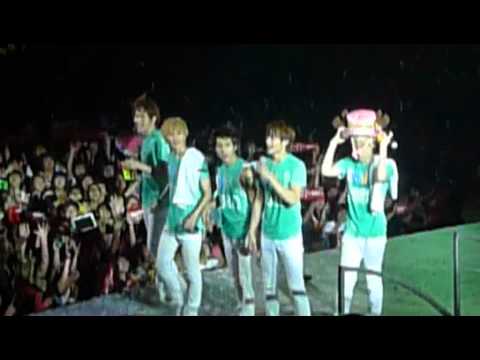 110910 SHINee WC@Sg - Ending bow