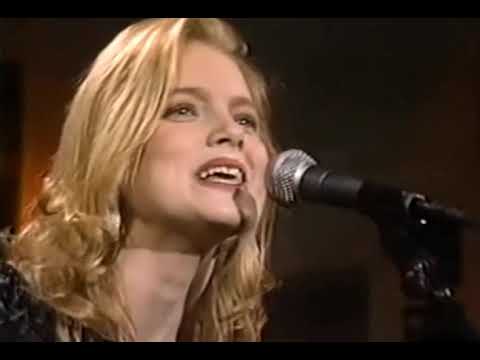 Kelly Willis & Dwight Yoakam - Live on the American Music Shop