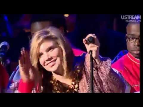 Alison Krauss & The Berklee Gospel Ensemble — "Down To The River To Pray" — Live