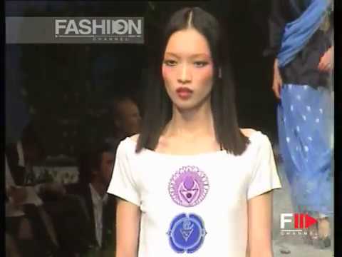 "Moschino" Spring Summer 1997 Milan 3 of 6 pret a porter woman by FashionChannel