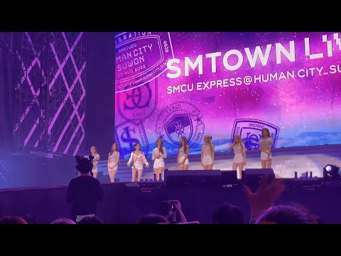 [4K60FPS] 220820 SNSD 소녀시대 Girls' Generation - Talk + PARTY part.1 @ SMTOWN Fancam