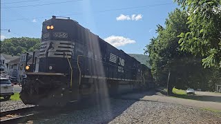 Small chase of H60 with NS 6959 leading Long Hood Forward