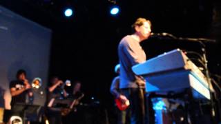 They Might Be Giants - Nanobots live - title track from new album