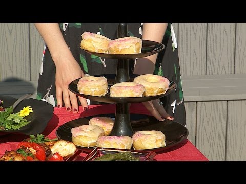 Patio entertaining: How to throw a chic outdoor summer party