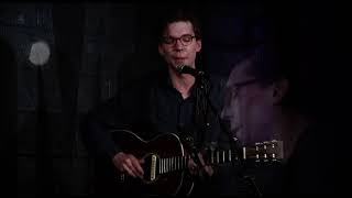 Justin Townes Earle performing ‘Unfortunately, Anna’ McCabe’s