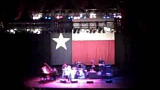 Willie Nelson @ Radio City, NYC - 9/25/08 - Mamas Don't Let Your Babies Grow Up To Be Cowboys