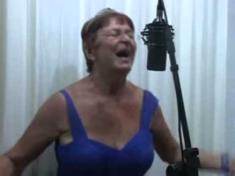 download lagu mp3 mp4 Nada Nada Nada, download lagu Nada Nada Nada gratis, unduh video klip Nada Nada Nada