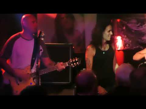 Pure/DC and Tony Currenti - Long Way To The Top (Chinnerys, Southend. 26/10/2018)