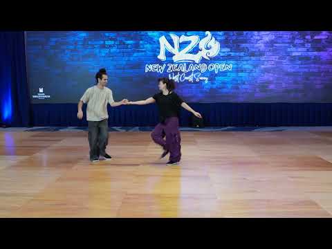 Raushaniya & Mackenzie - Pro Demo - West Coast Swing Dance - The NZ West Coast Swing Open 2025 - NZO