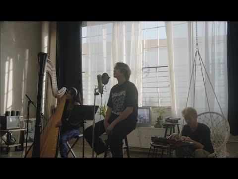 Hong Kong Boyfriend — Tiramisu (Live Performance)