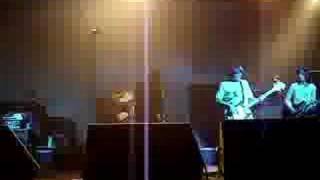 Primal Scream - When the bomb drops live Dublin 2006