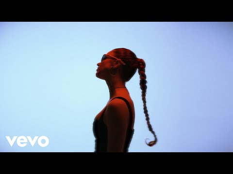 LUANA - Strassenlichter (Official Video)