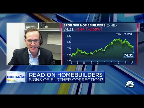 Homebuilder stocks are one of a few areas that benefit from higher rates, says UBS' Max Grinacoff