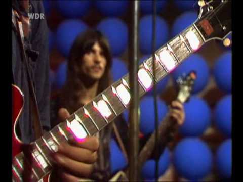 Gift - Got To Find a Way (1974) online metal music video by GIFT