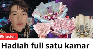 Download lagu 'A Room Full of Gifts, Arbil Leaves the Public Speechless!' mp3 Download lagu 'A Room Full of Gifts, Arbil Leaves the Public Speechless!' mp3