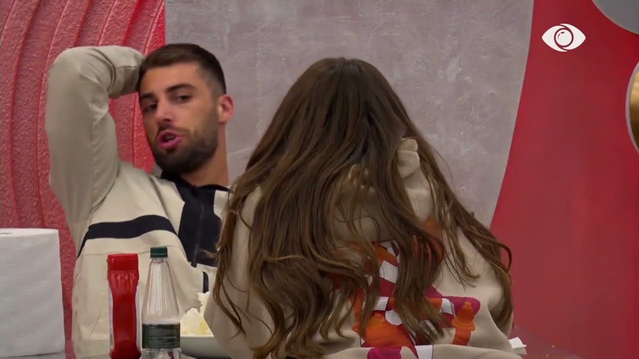 “Çdo natë i bëj masazh babit…”/ Meritoni bisedon me Françeskën për familjen