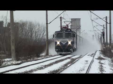 Tren IR1656 Suceava - Bucuresti Nord trece cu multa spaima pe la CET Suceava cu EA156 - 06.02.2023