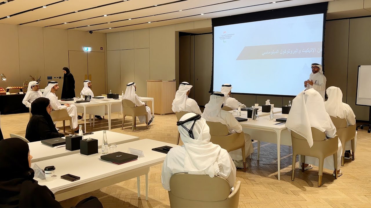 "علاقات الشارقة" وأكاديمية أنور قرقاش تطلقان أول برنامج دبلوماسي #الشارقة24 