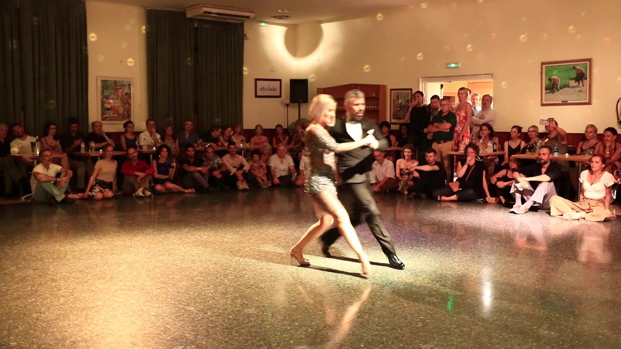 Claudio González y Julia Urruty 2 Barcelona Catalunya