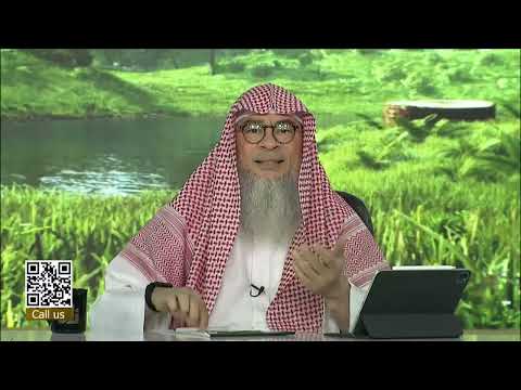 Is  regular vaginal discharges Najis?