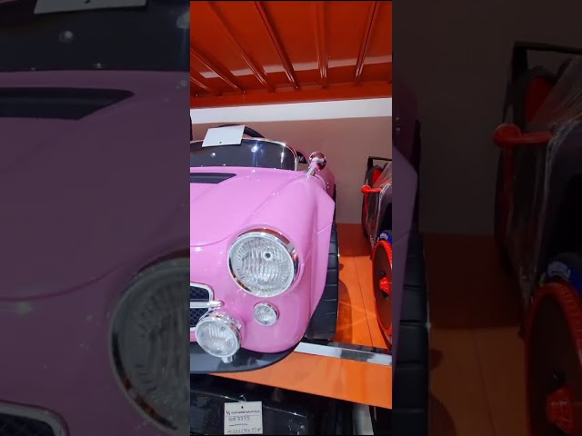 سيارة اطفال كهربائية  مرسيدس كلاسيك مع موسيقى وأضواء LED وجهاز تحكم عن بعد  ودواسة داخليه بلوتوث وسيارة تعمل ببطارية 12 فولت من لينو CAR13