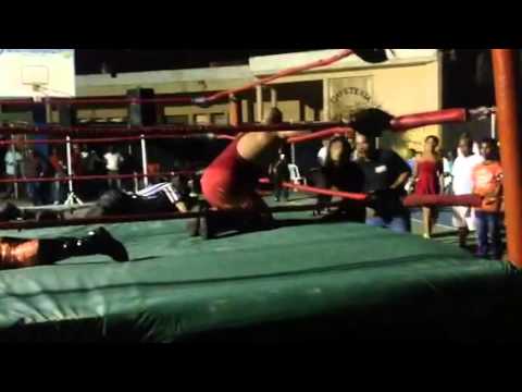 Bronco Internacional VS Osiris Sosa  5-25-14 (Dominican Rep