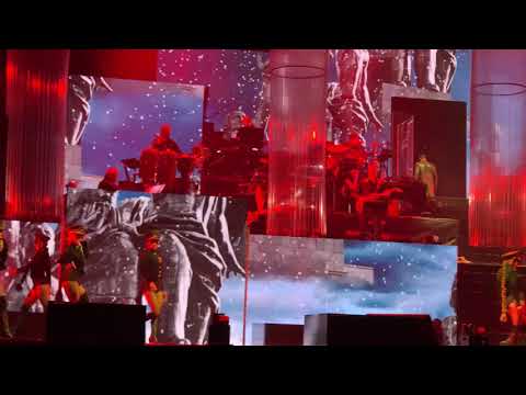 JIŘÍ KORN V O2 ARÉNĚ, 70x dík - Miss Moskva (25.9.2019)