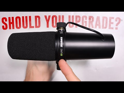 Shure SM7dB Cardioid Dynamic Microphone with Built-In Preamp 2023 - Present - Black image 6