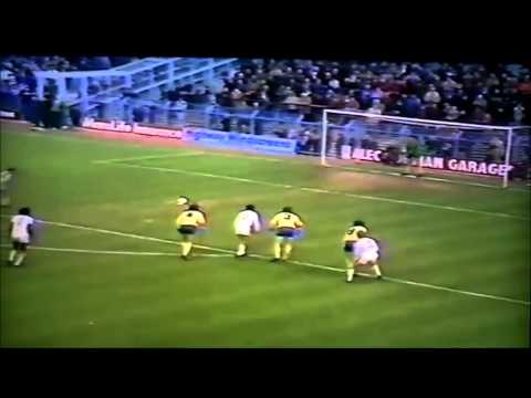 LUTON TOWN 3-0 WEDNESDAY, DIVISION 2, 1/11/1980