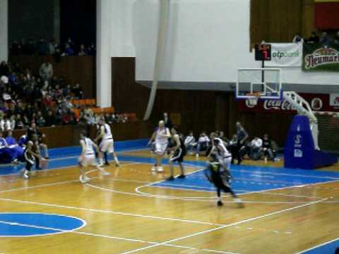 CSU SIBIU-TG MURES 3 POINTS BROWN.avi